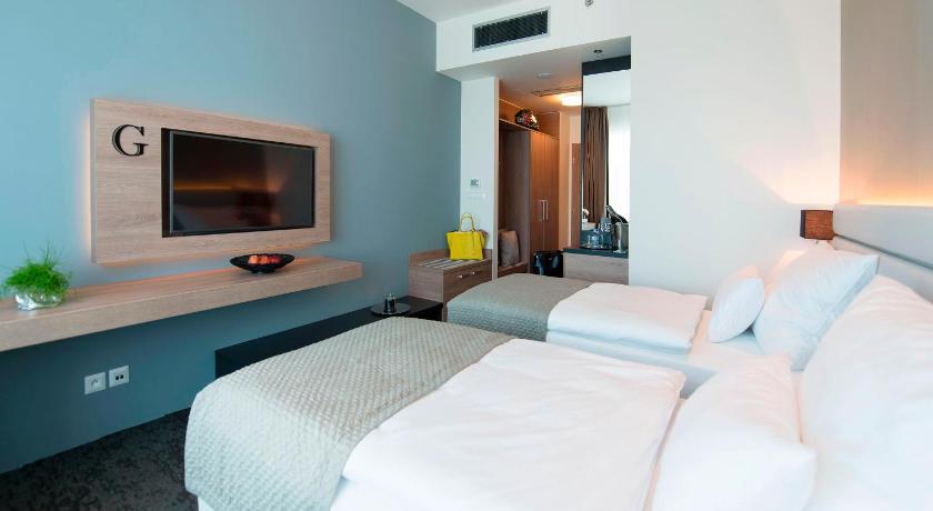 Grid Hotel photo
