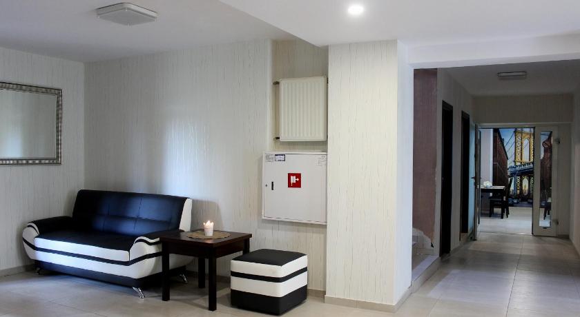 Hotel City photo