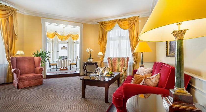 Image of Luxury Suite 7