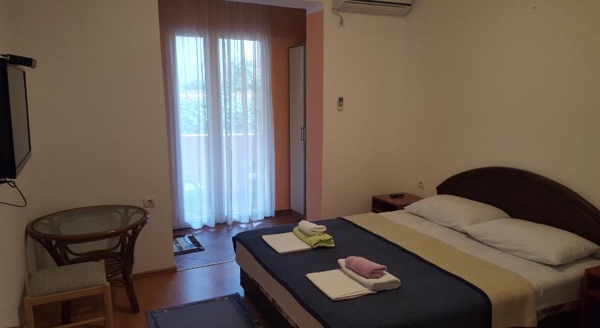 Sobe Jana — Hotel in Budva