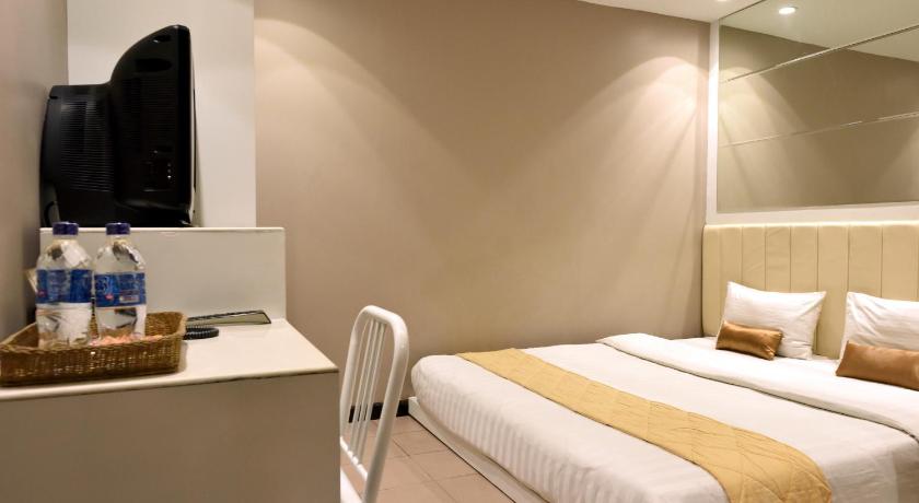 Hotel Gajahmada, Pontianak - Booking Deals, Photos & Reviews