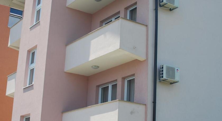 Rumi Apartments photo