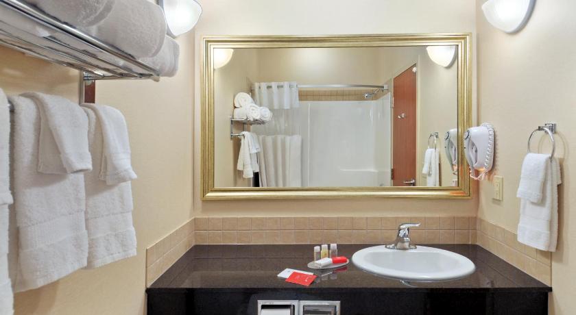 Ramada by Wyndham Lac La Biche photo