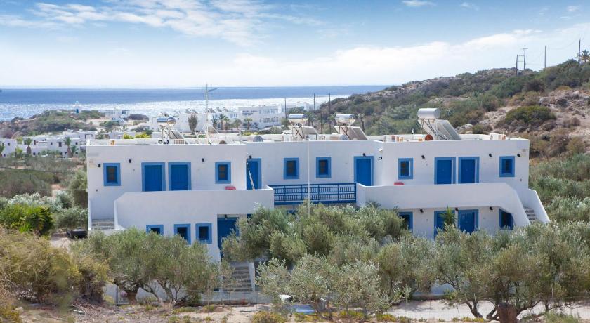 Vardes Hotel Studios — Hotel in Karpathos