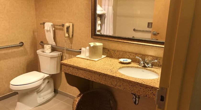 Best Western Plus Revere Inn and Suites