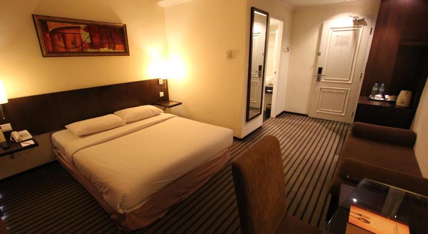 Harmoni One Convention Hotel & Service Apartments