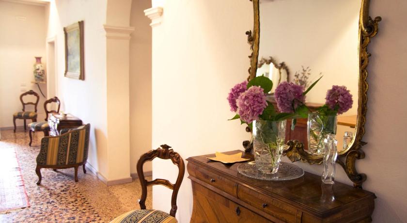 Villa Fava photo