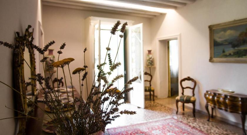 Villa Fava photo
