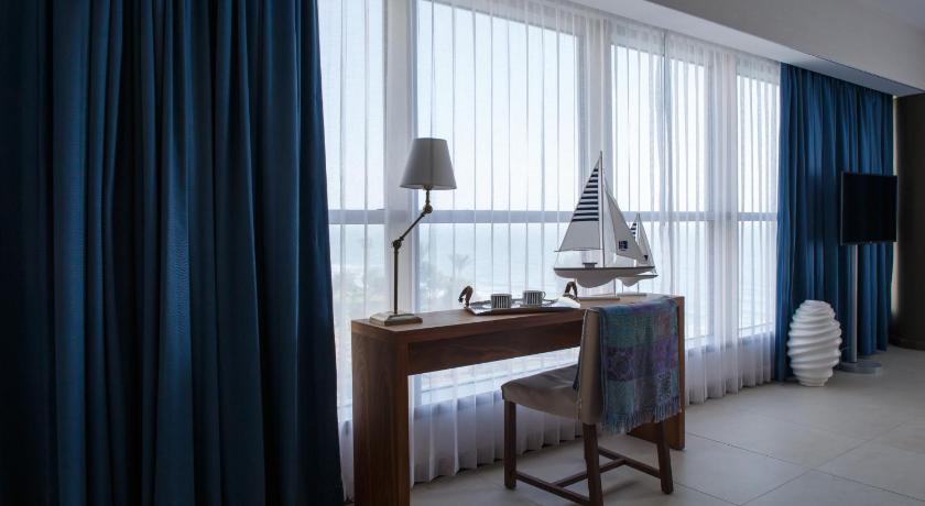 Image of Panoramic Deluxe Double Room with Balcony and Sea View 7
