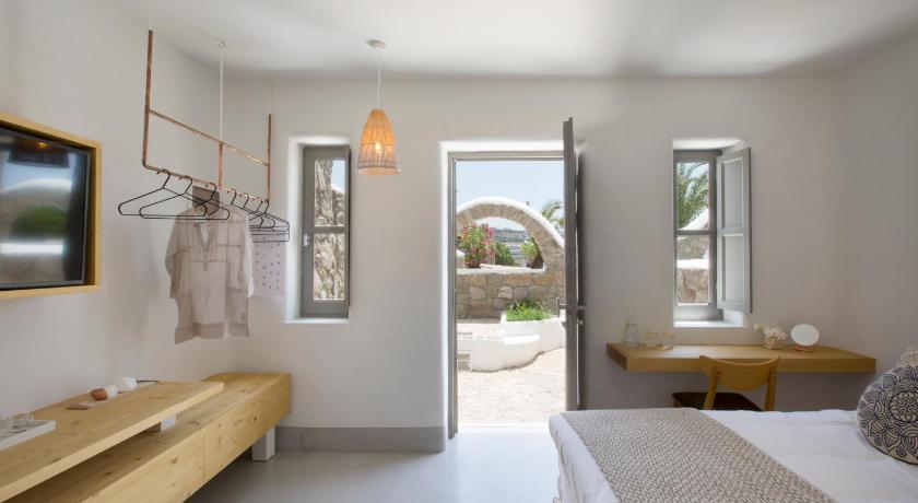 Dreambox Mykonos Suites