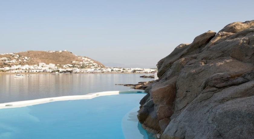 Dreambox Mykonos Suites