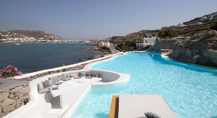 Dreambox Mykonos Suites