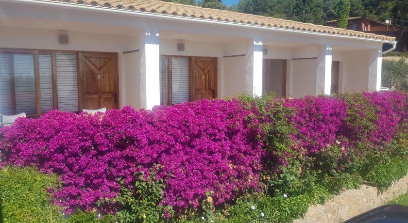 Hostal Ondina — Hotel in Costa Brava y Maresme