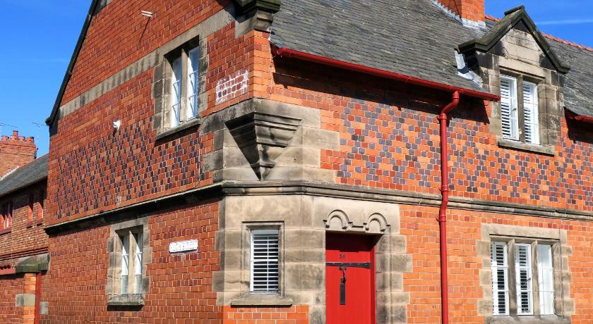 30 Overleigh Road — Hotel in Chester