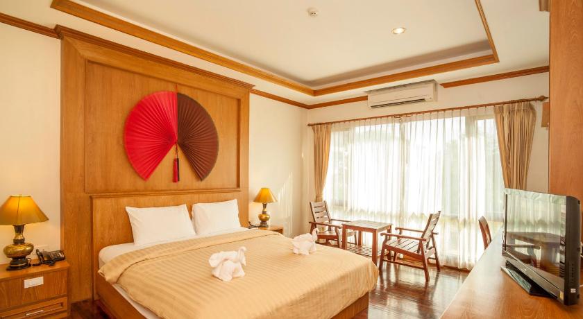 Image of Teak Room 3