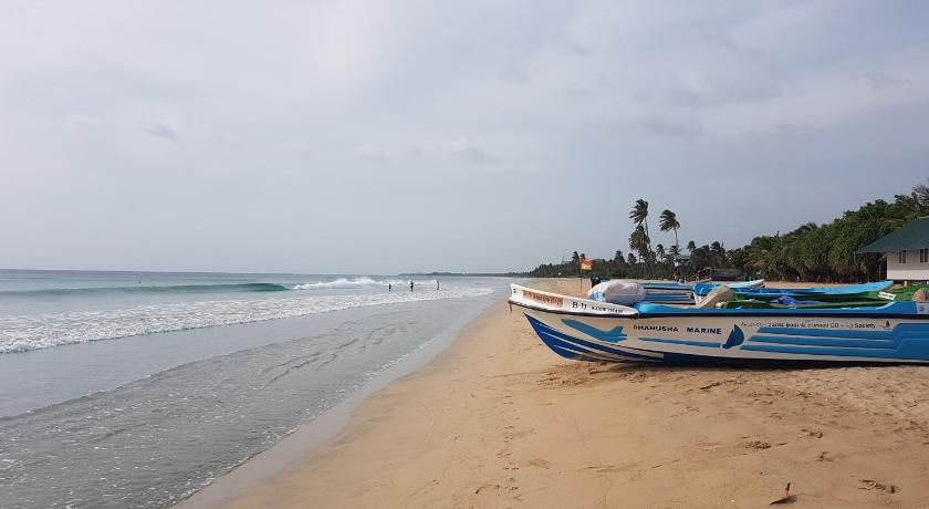 Luna Beach Hotel - image 7