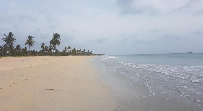 Luna Beach Hotel - image 28