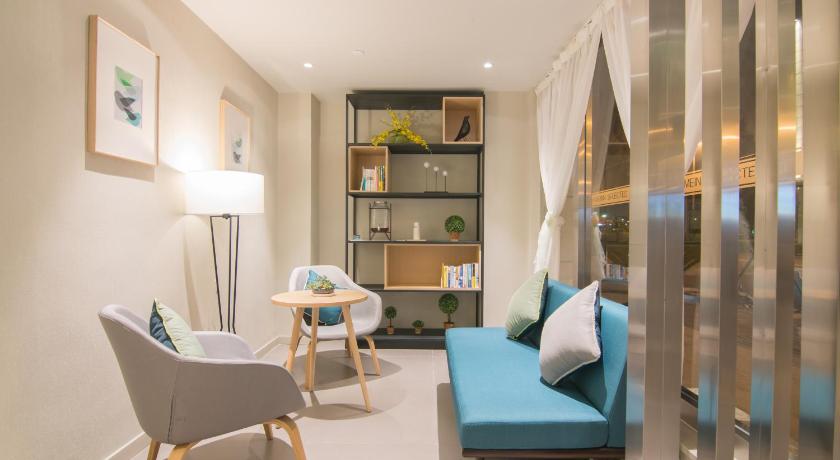 Home Inn Selected Shanghai Harbour City photo