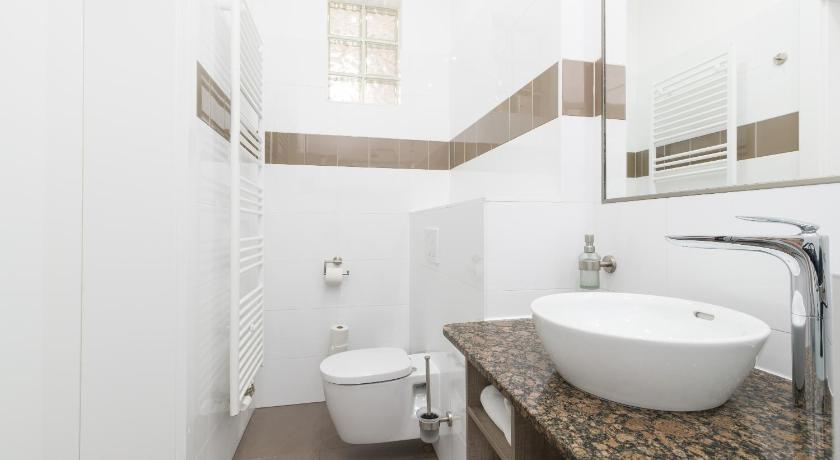Image of Two-Bedroom Apartment (Top 10-11) 17