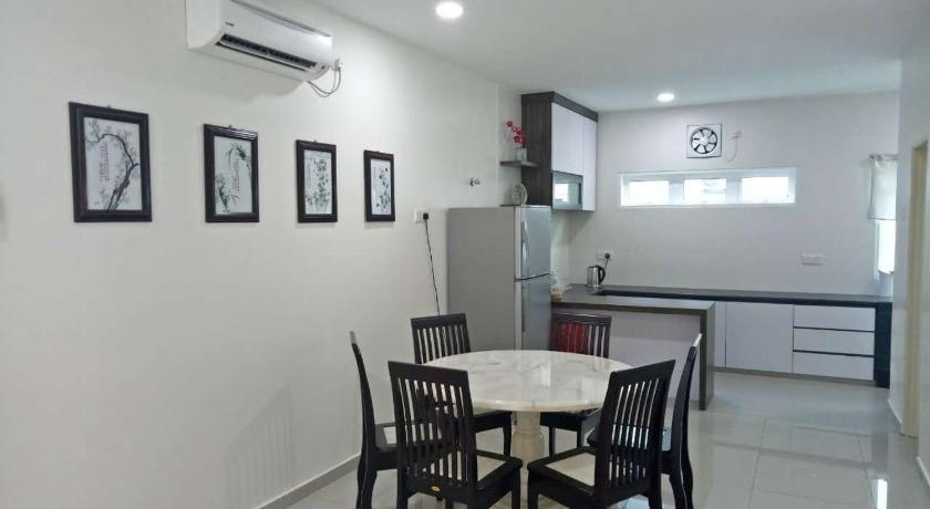 Pangkor Holiday Home — Hotel in Pangkor