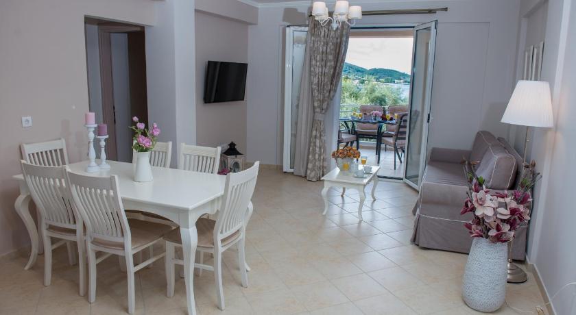 Elodia Apartments photo