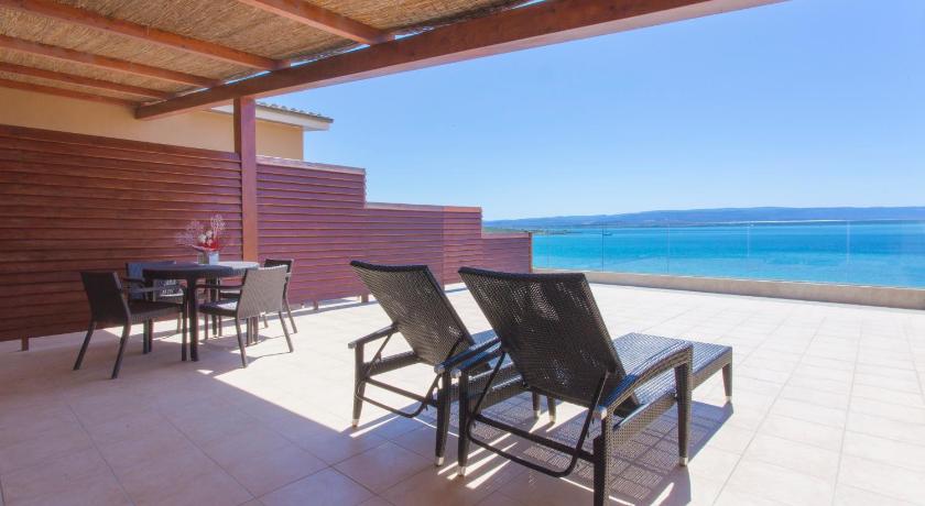 Image of Junior Suite with Sea View 12