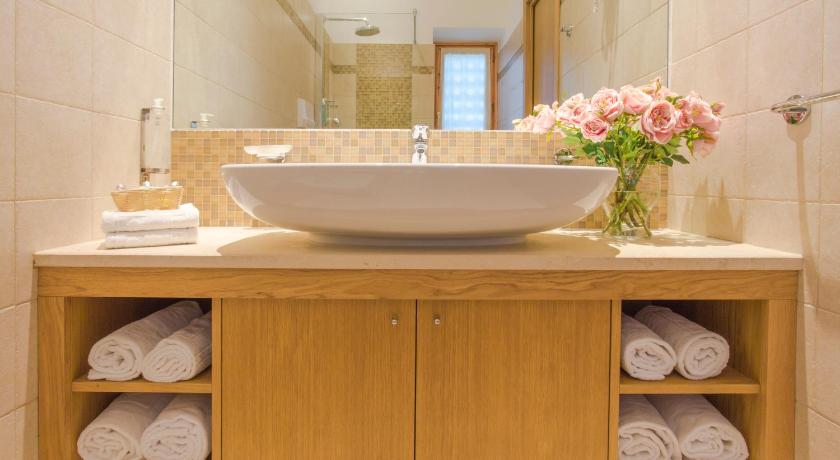 Image of Suite with Sea View 9