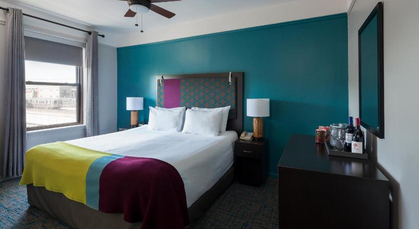 Image of King Suite 0
