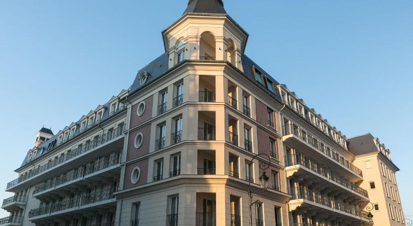 Medicis Home Puteaux photo