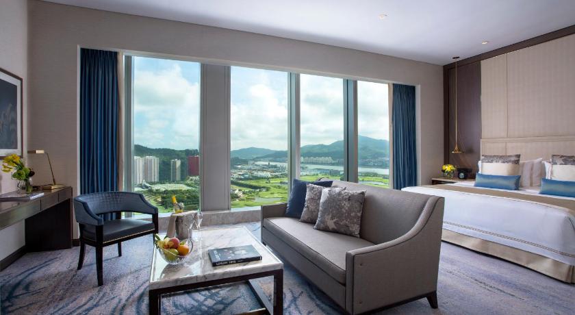 Image of Studio City Hotels Premier Star King Suite 1