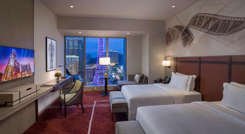 Image of Studio City Hotels Premium Celebrity Vista Twin Room 1