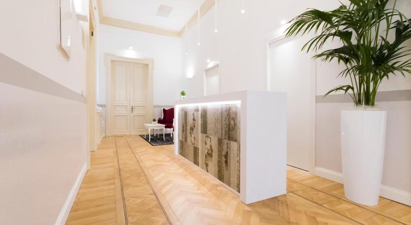 Residenza Degli Artisti — Hotel in Trieste