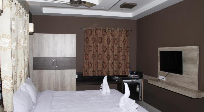 Jeyam Residency