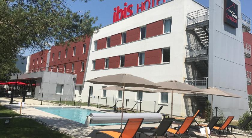 ibis Saint-Genis-Pouilly Geneve