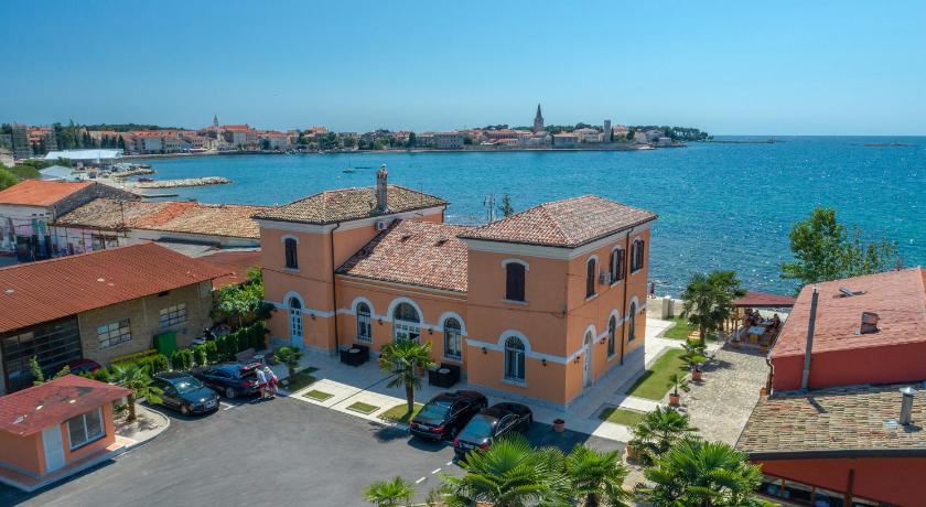 Minella Residence — Hotel in Porec