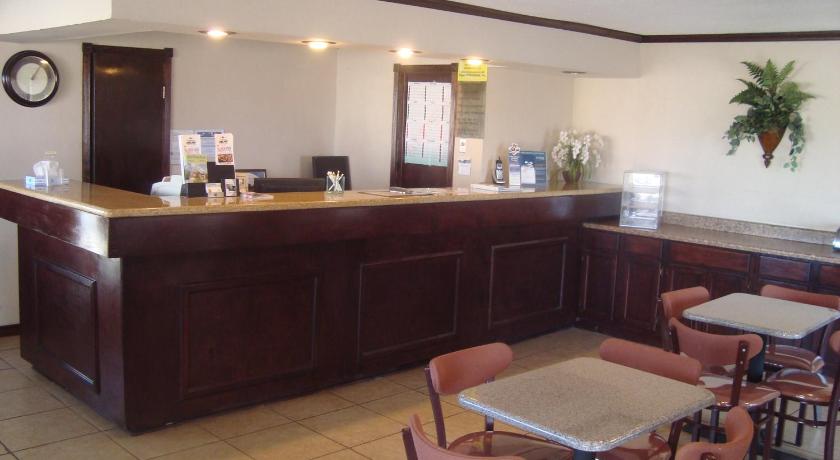 Navasota Inn Hotel Navasota Tx Deals Photos Reviews