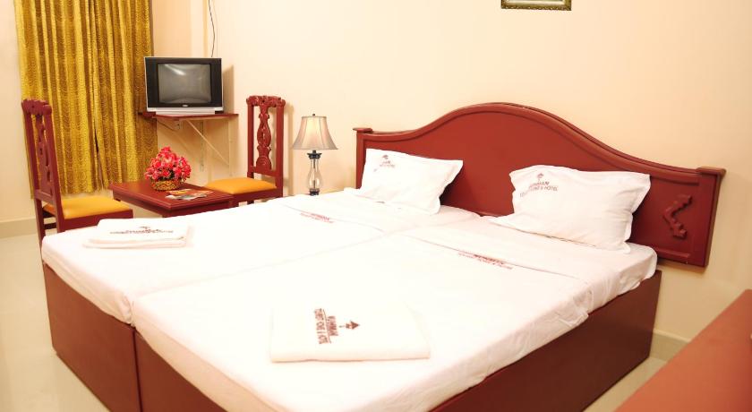 Hotel Nuhman photo