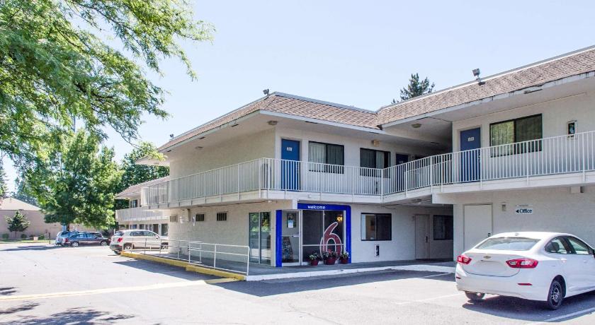 Motel 6-Centralia, WA