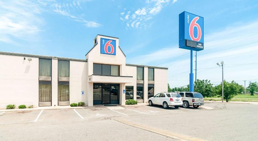 Motel 6-Oklahoma City, OK - South