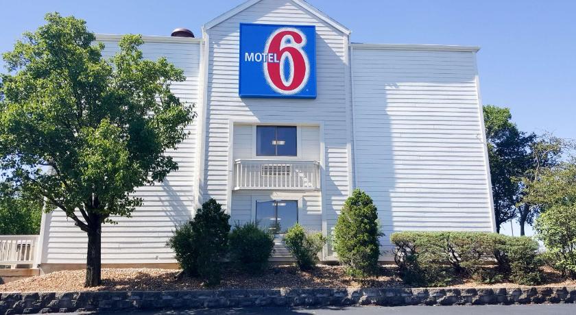 Motel 6 St. Louis Maryland Heights