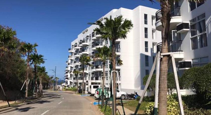 Image of Apartment with Side Sea View 15