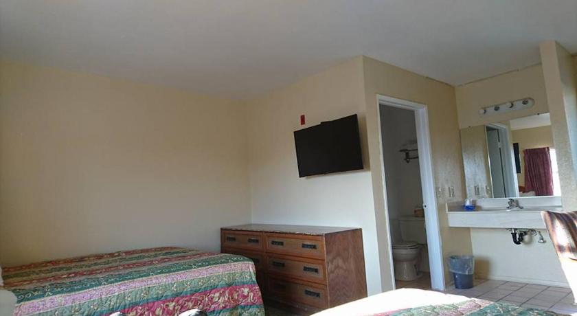 Bristol Motel photo