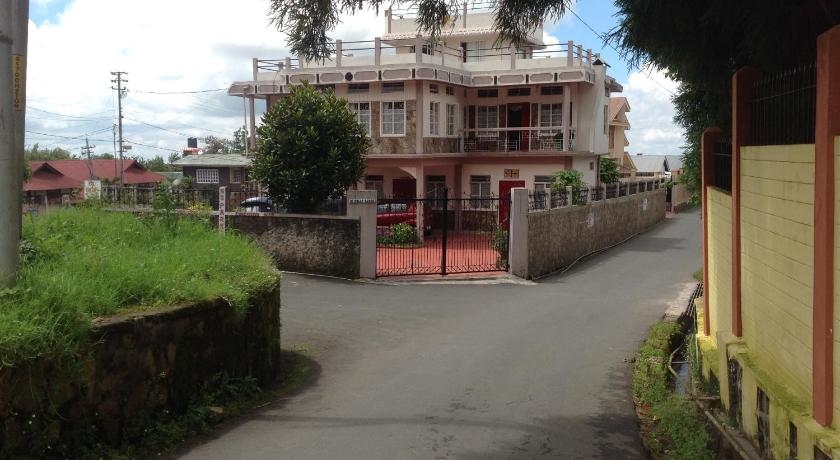 Holly Lodge Guest House photo