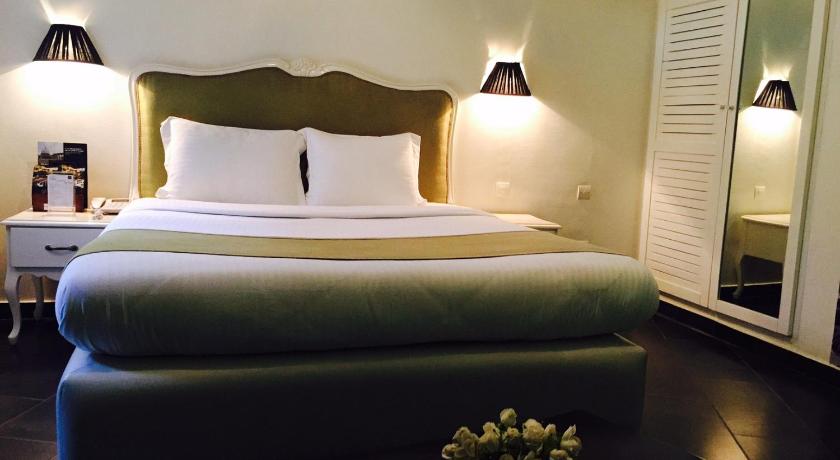 Image of Deluxe Suite 0