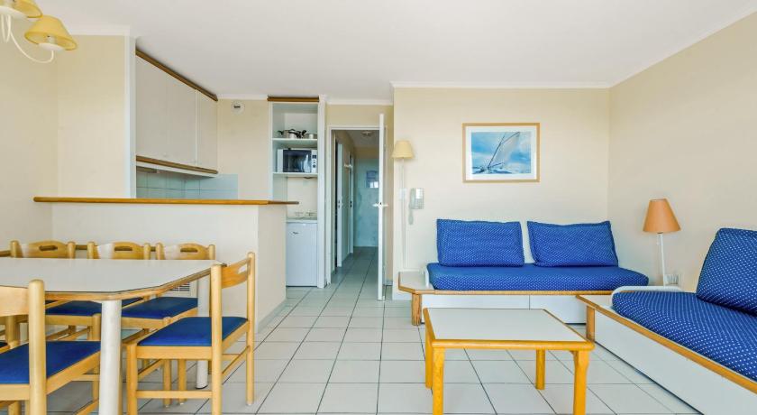 Image of Select One-Bedroom Apartment (7 People) 3