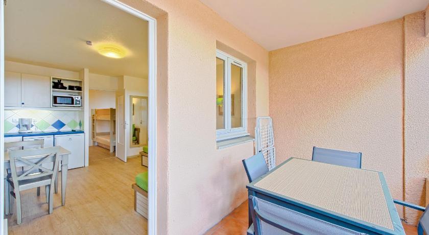Image of Select Studio (4 People) 4