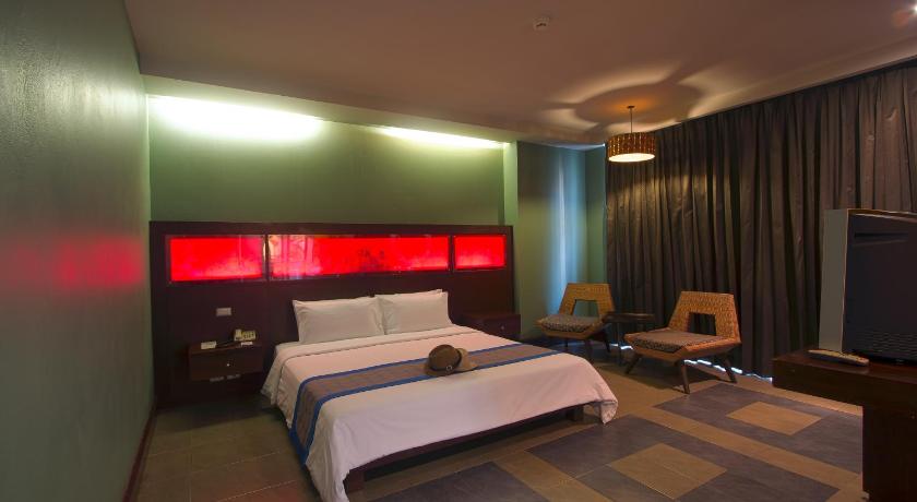 Image of Deluxe Balcony 11