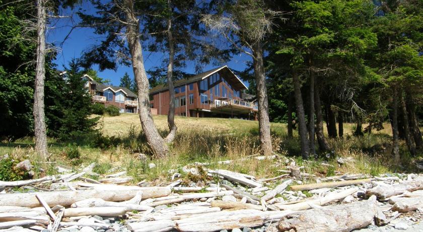 Tsa-Kwa-Luten Lodge photo