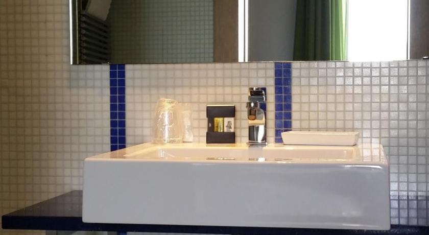 Image of Superior Double Room 12