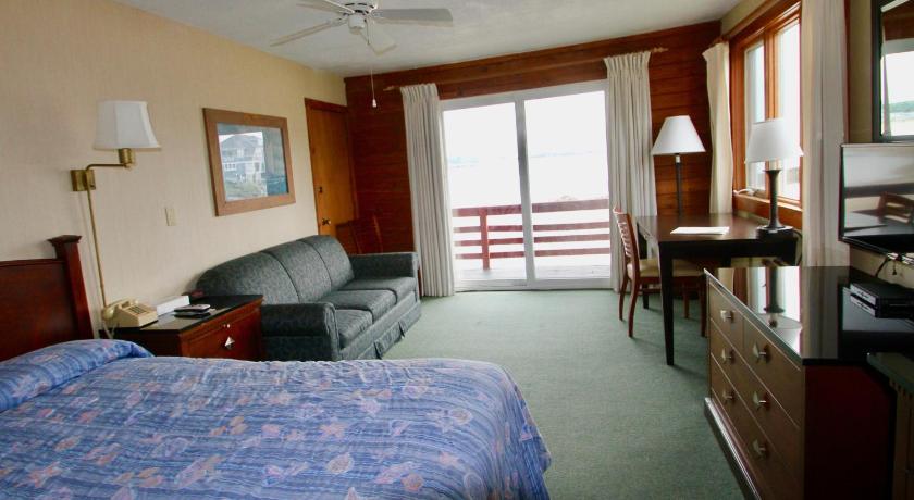 Cape Ann Motor Inn photo